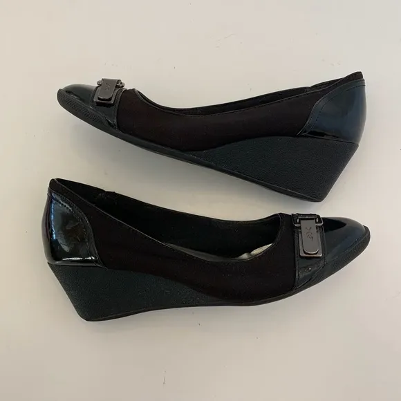 Anne Klein Sport “Tamarow” Black Fabric Wedge 6M