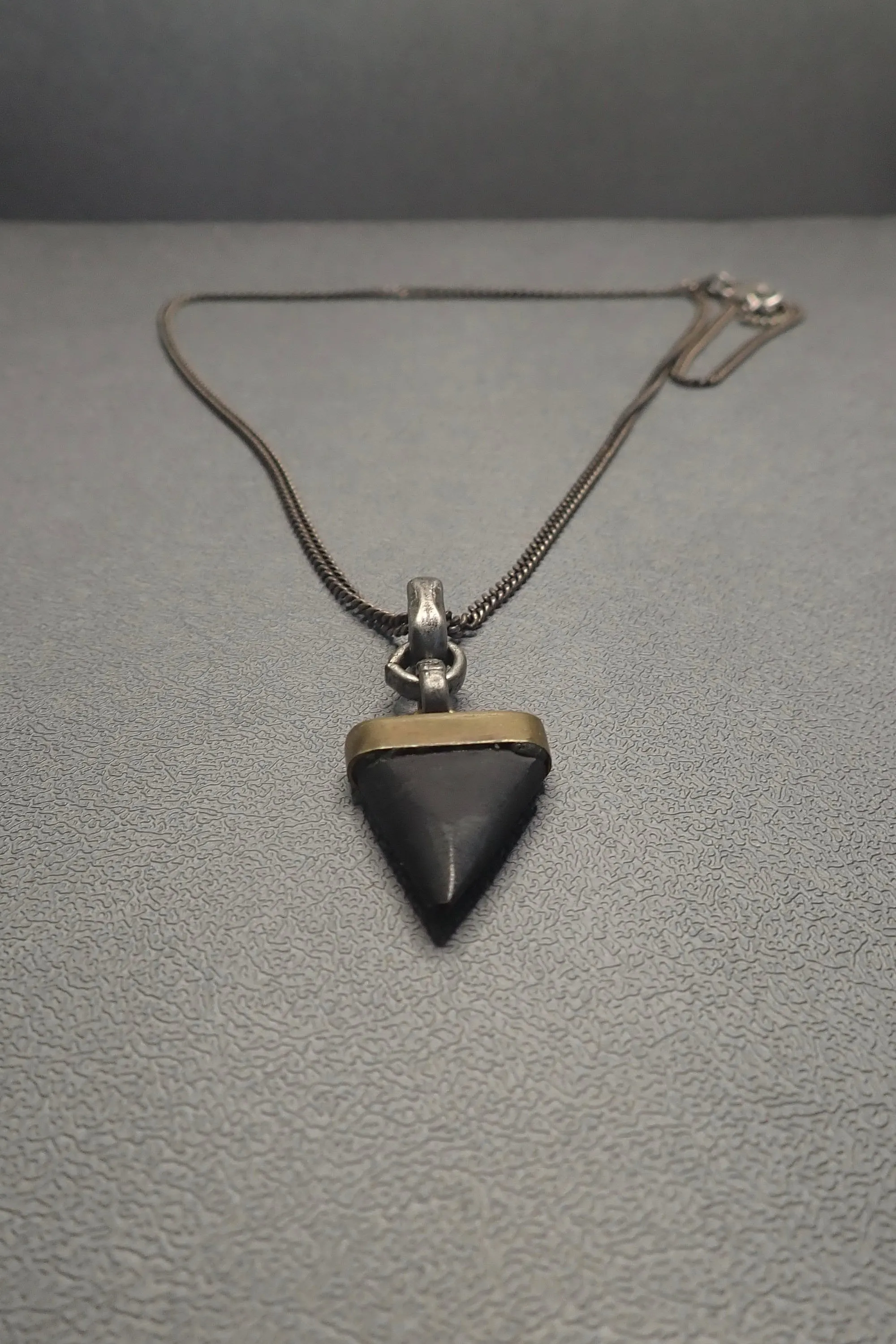 BLACK HORN THOOT NECKLACE