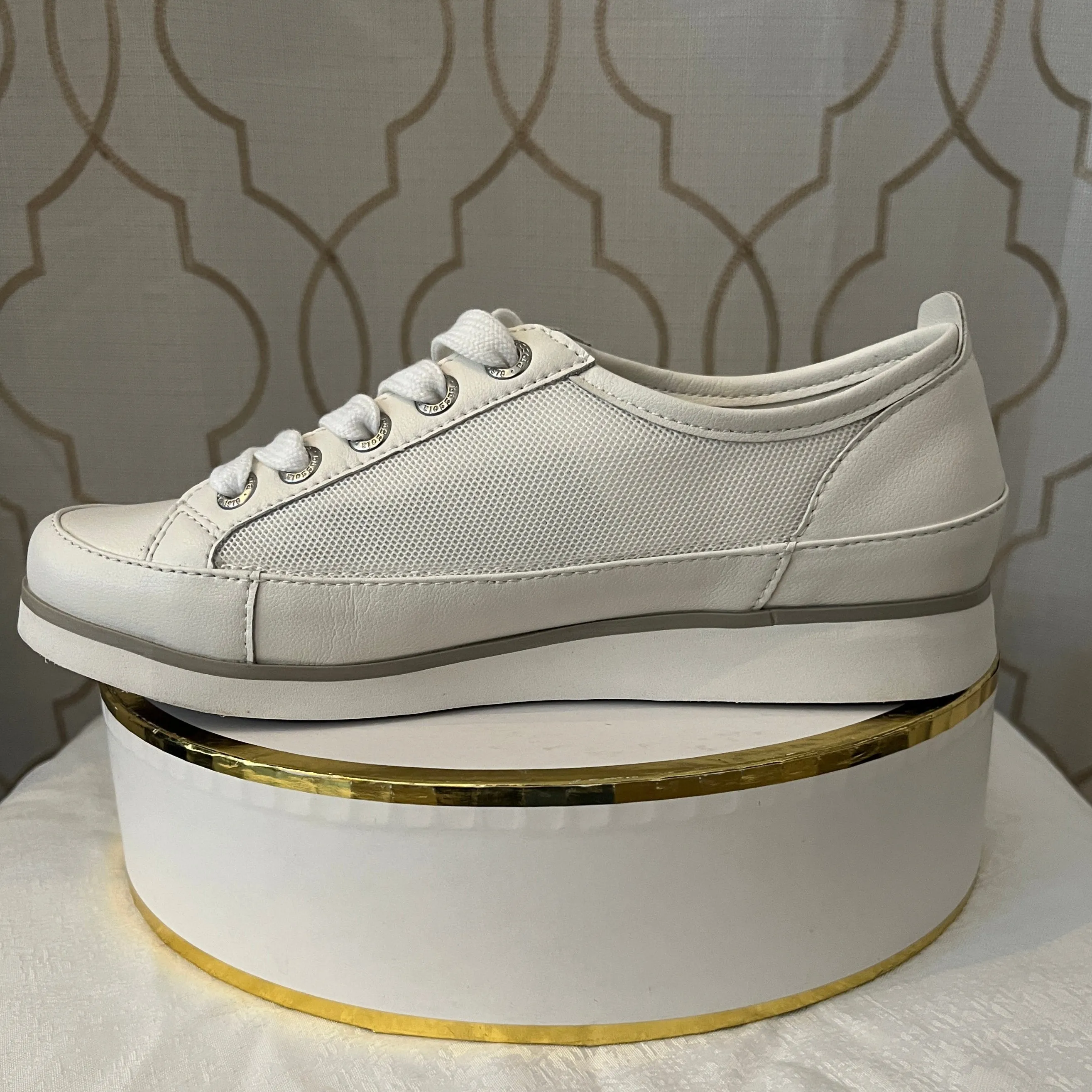 BUSSOLA KAETHE WHITE SUEDE AND MESH LACE UP SNEAKER