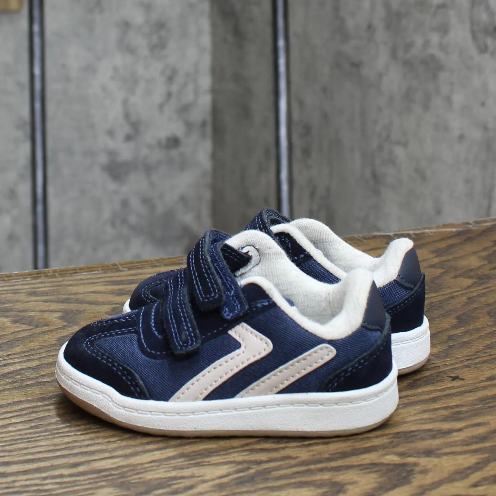 Cat & Jack Toddler Boys Strap Sneakers 166cd69cdeb4e0 Blue Multi 6T