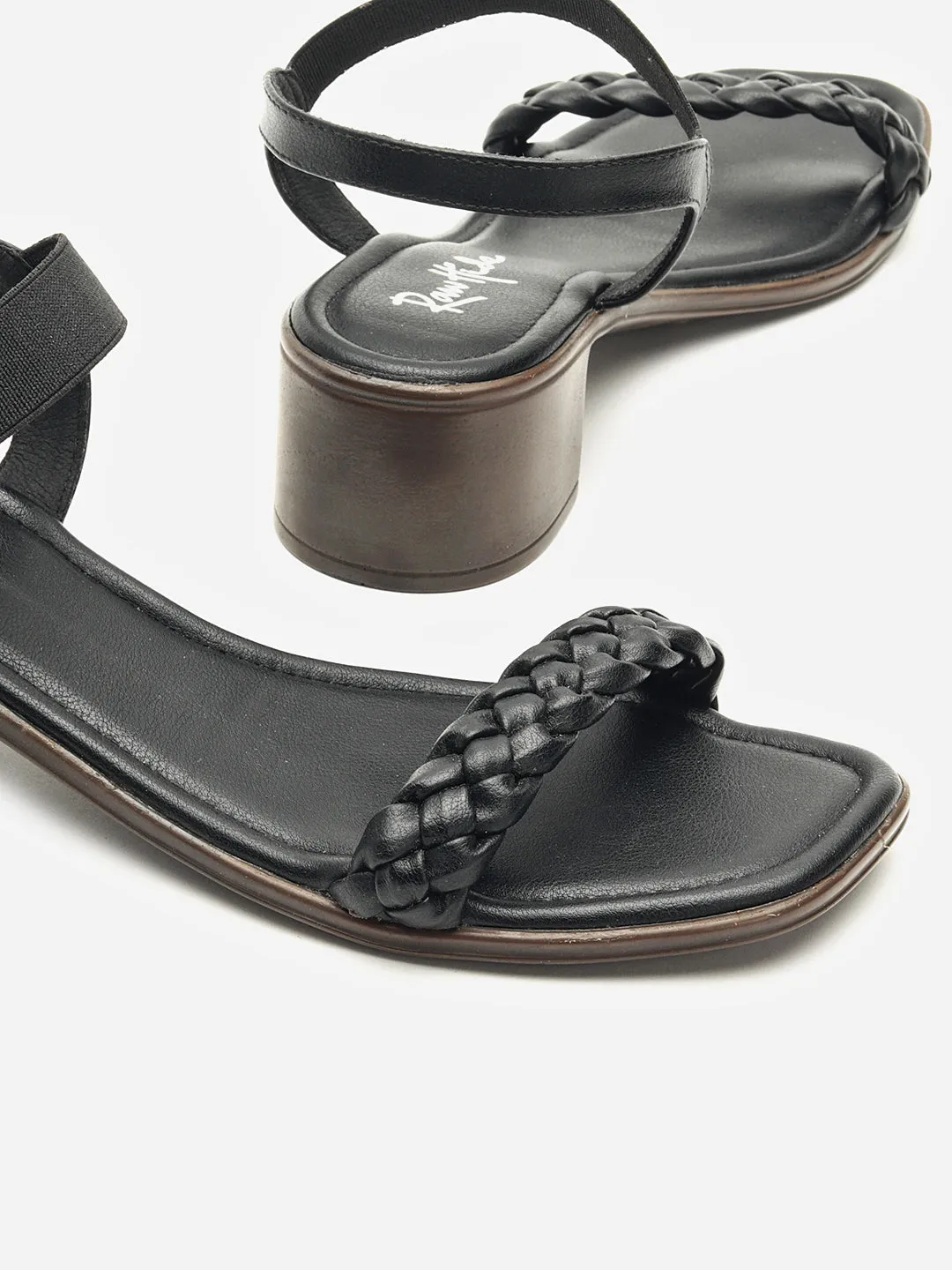Chic Strap Sandals