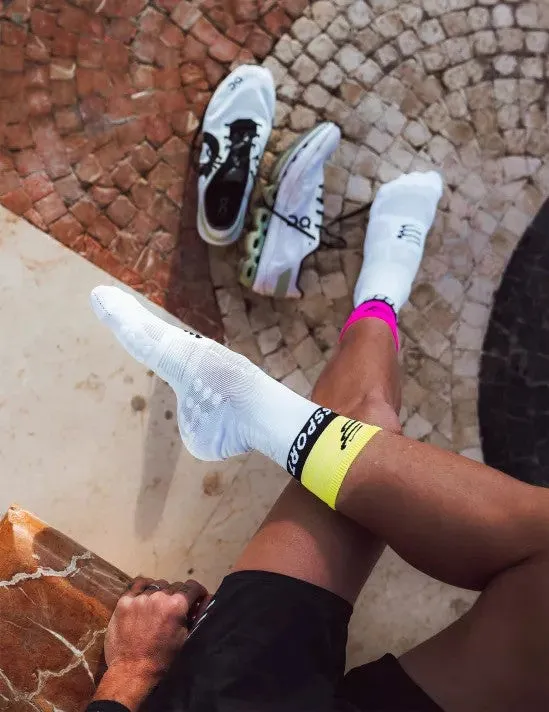 Compressport - Mid Compression Socks V2.0