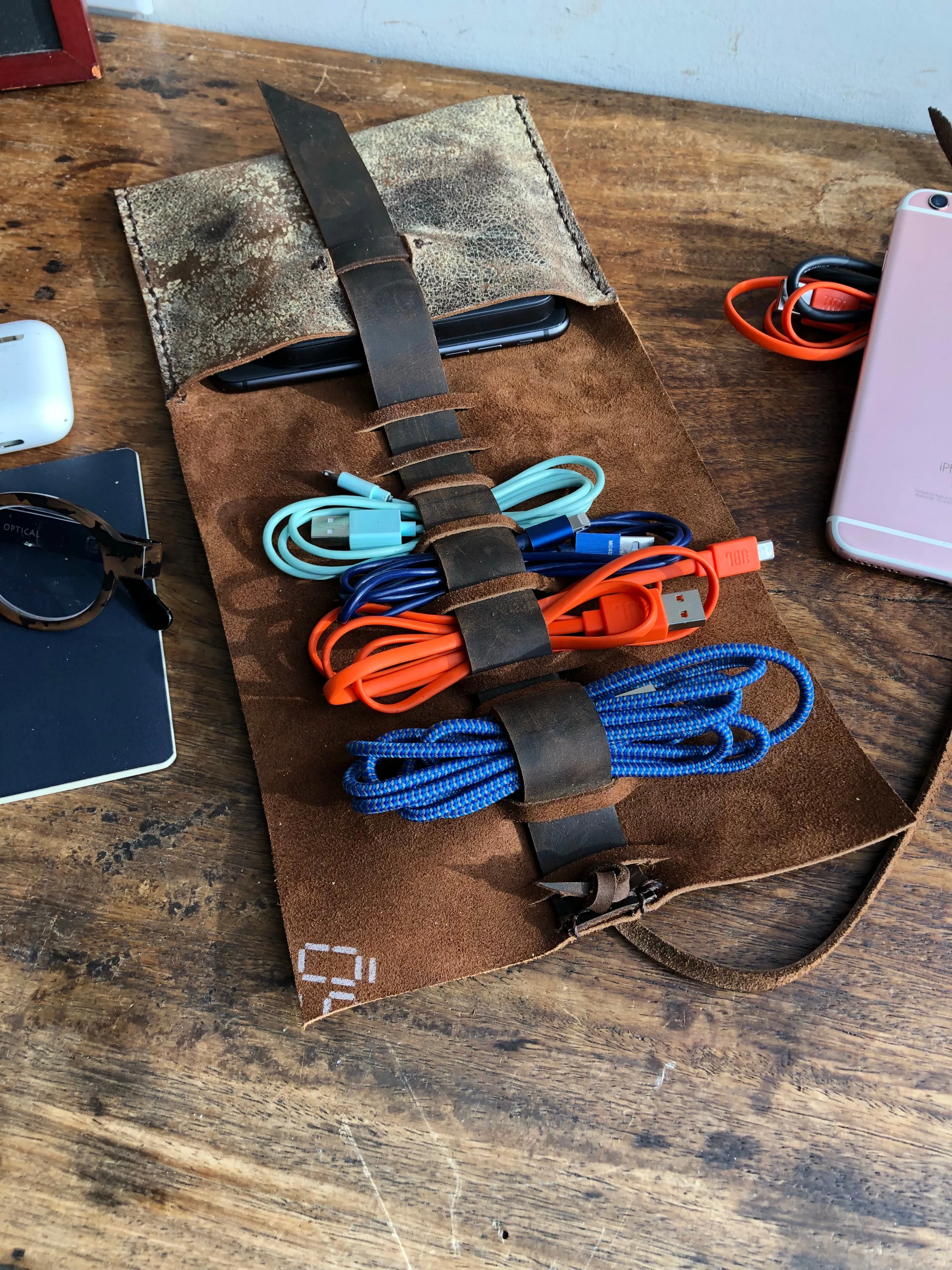 Cord Case / Leather Travel Cord Holder / Travel Cable Organizer / Cord organizer