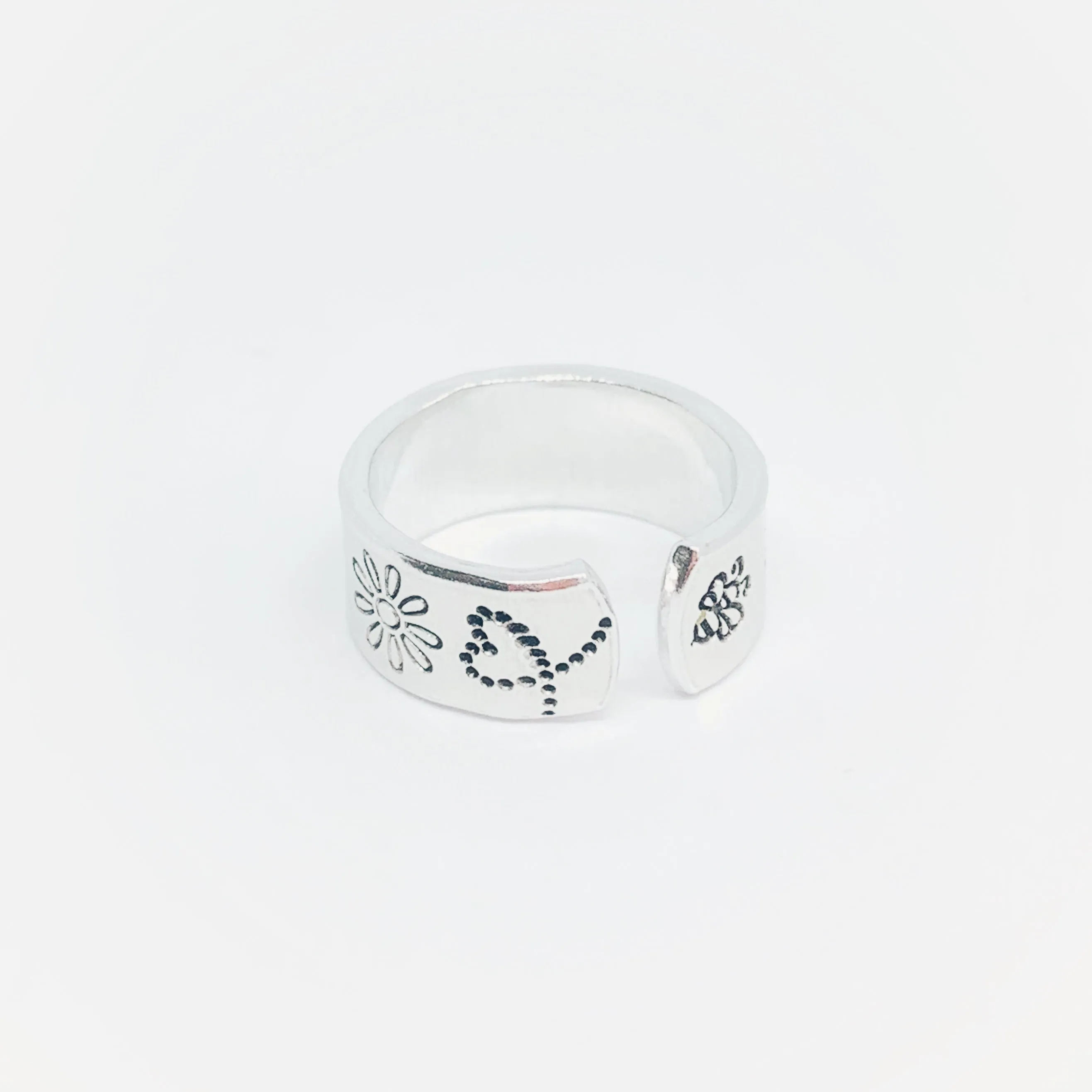 Daisy Flowers, Butterflies and Bees - Hand Stamped Toe Ring