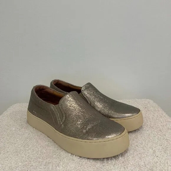 FRYE Ivy Scalloped Slip On Sneakers | Gold | Size 6M