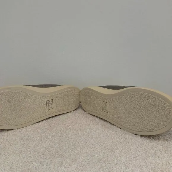 FRYE Ivy Scalloped Slip On Sneakers | Gold | Size 6M