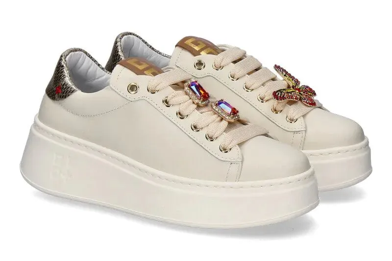 GIO  Beige sneaker med sommerfugl, strasstener og gulldetaljer