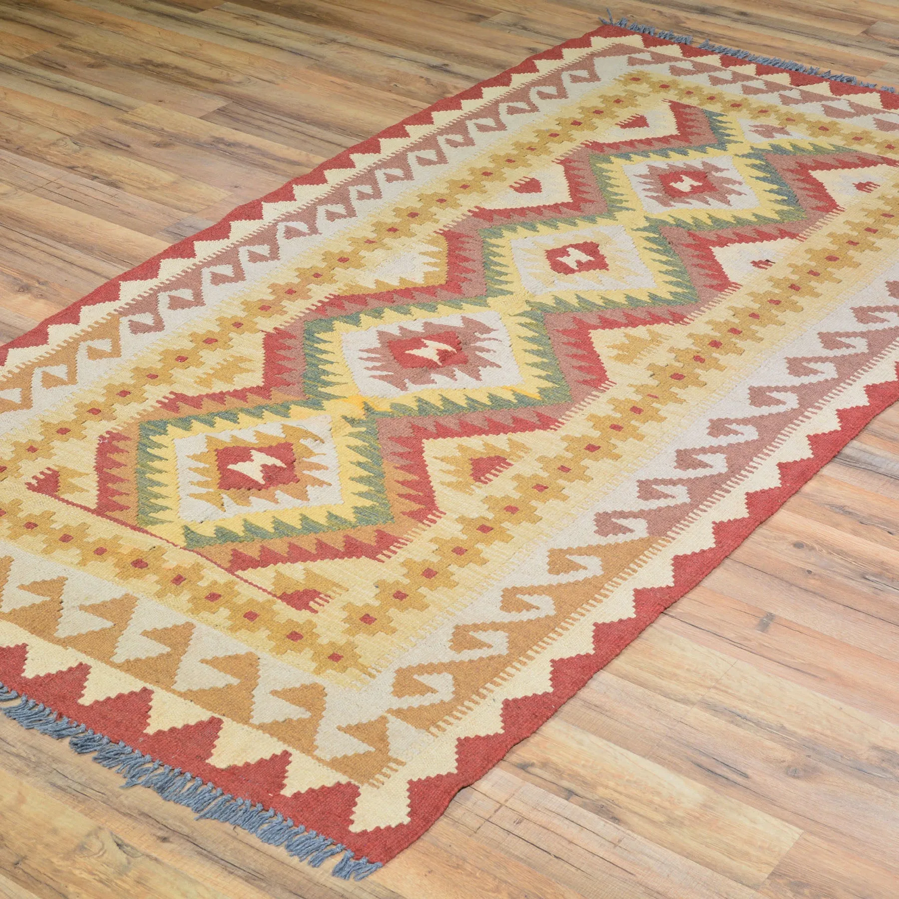 Hand-Woven Reversible Momana Kilim Handmade Wool Rug (Size 3.5 X 6.10) Brral-5166