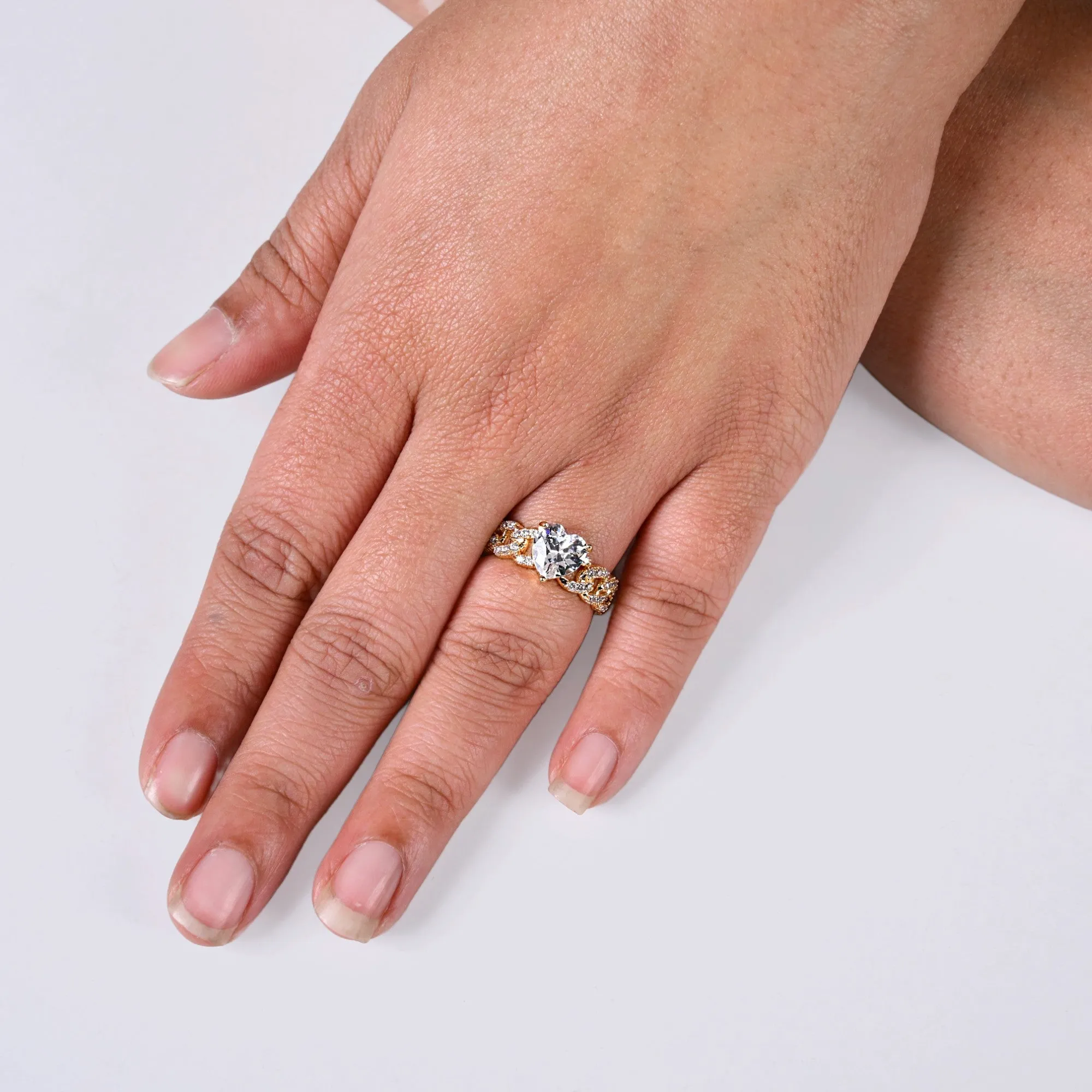 Heart Solitaire Knotted Gold Ring