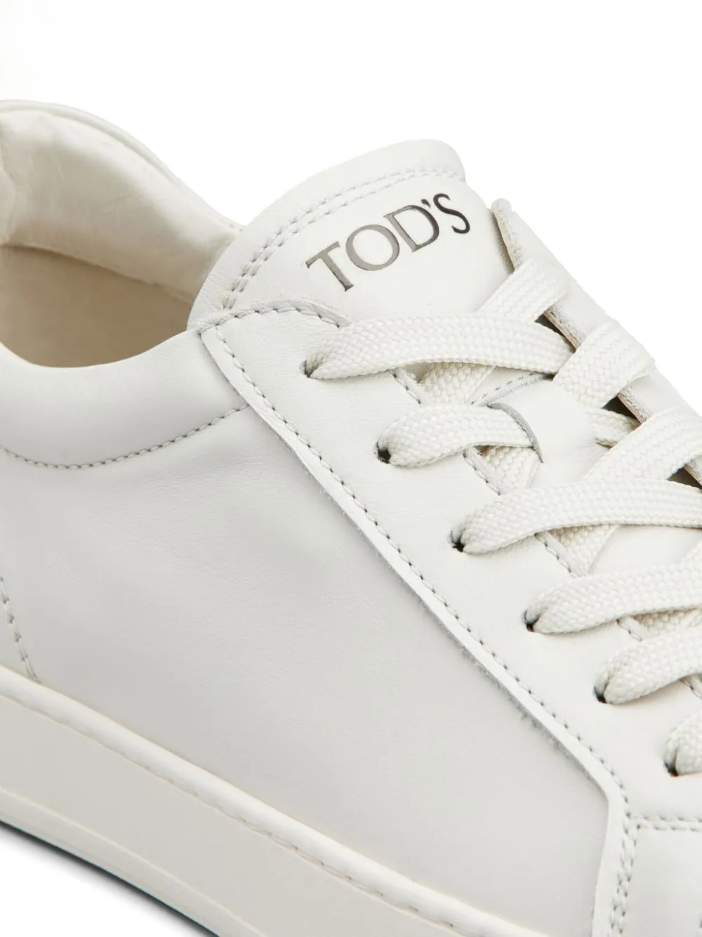 Leather sneakers