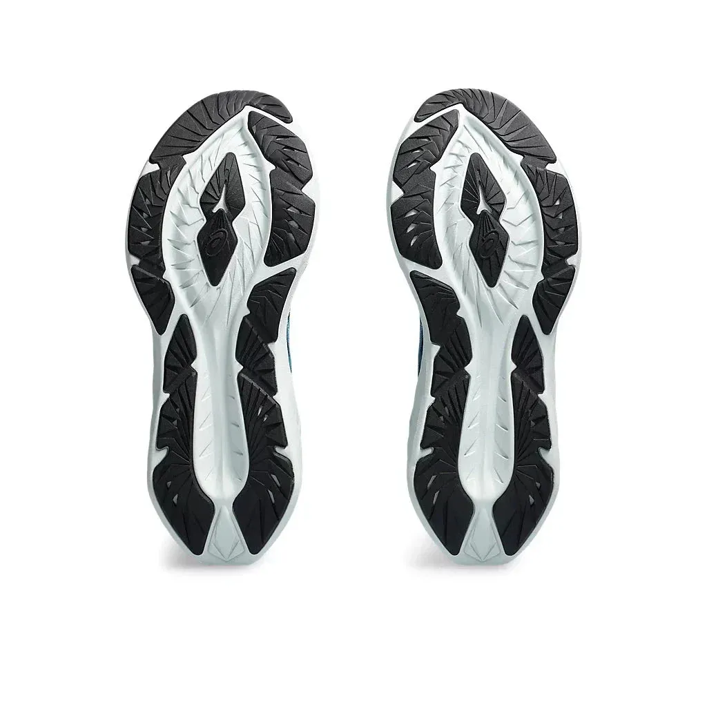 Men's Novablast 4 - 2E Wide