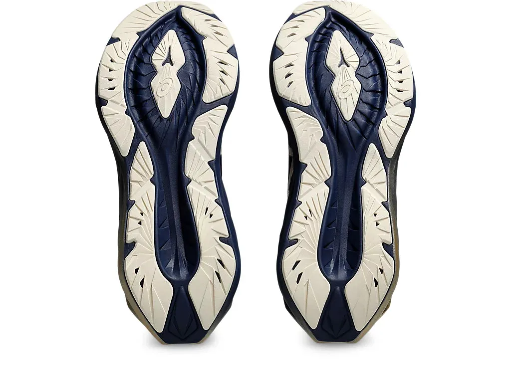 Men's Novablast 4