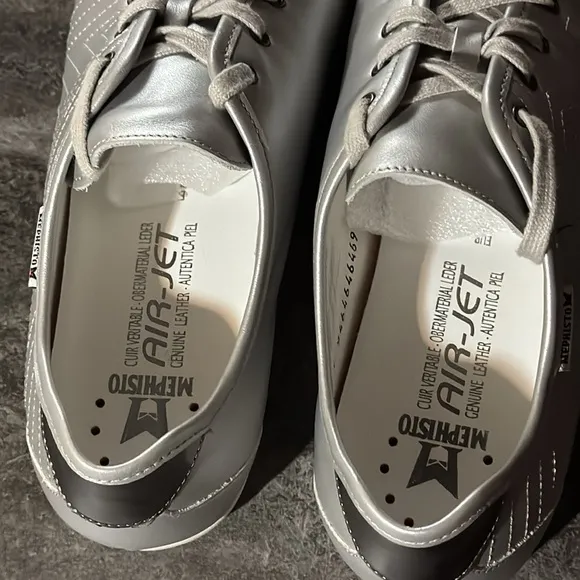MEPHISTO Ketty Cap Toe Lace up Silver Sneakers. Size US 10