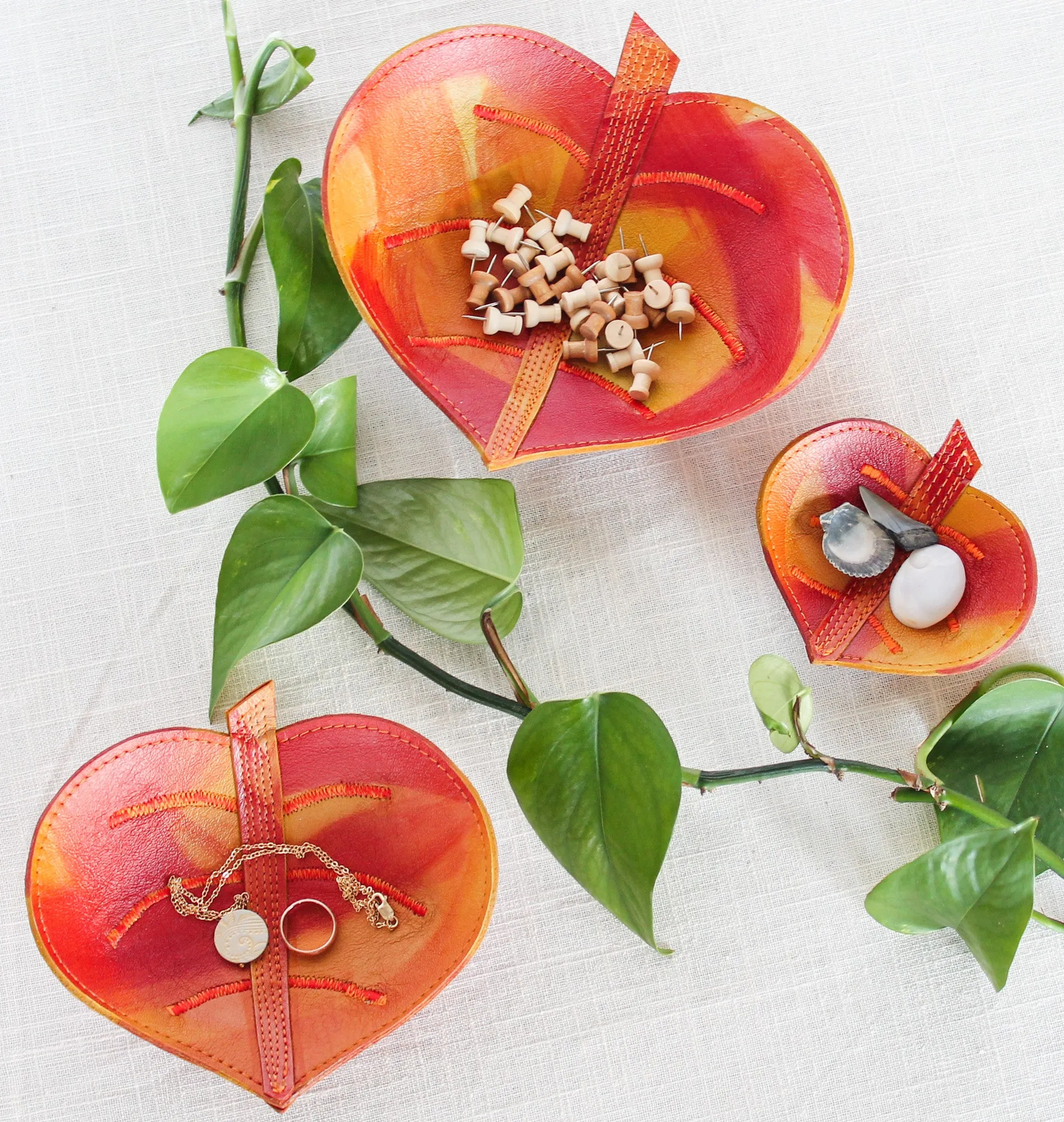 Nesting Leaf Bowls Set of 3 / Autumnal