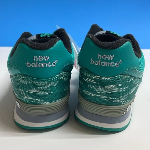 New Balance Kids' Teal Sneakers size 5.5