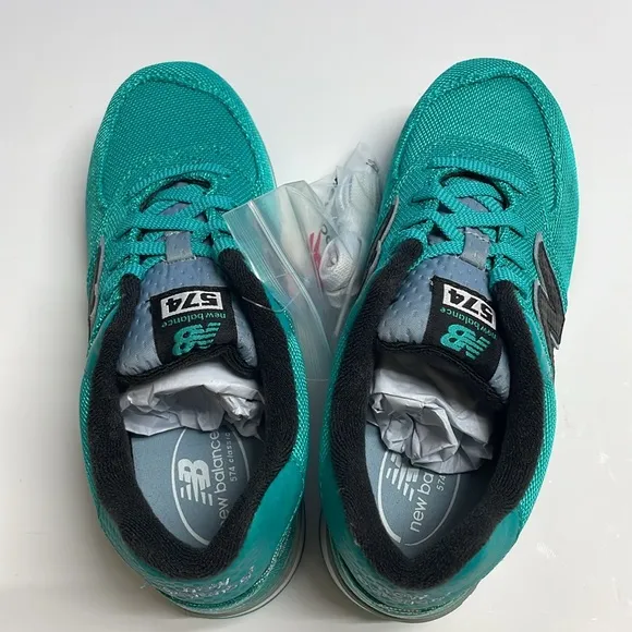 New Balance Kids' Teal Sneakers size 5.5