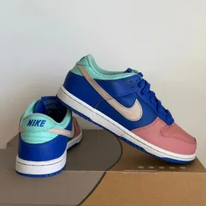 Nike Dunk Low SE ‘Salmon Toe/Royal Blue’ Kids Sneakers DZ2874-400- SZ 3 Y