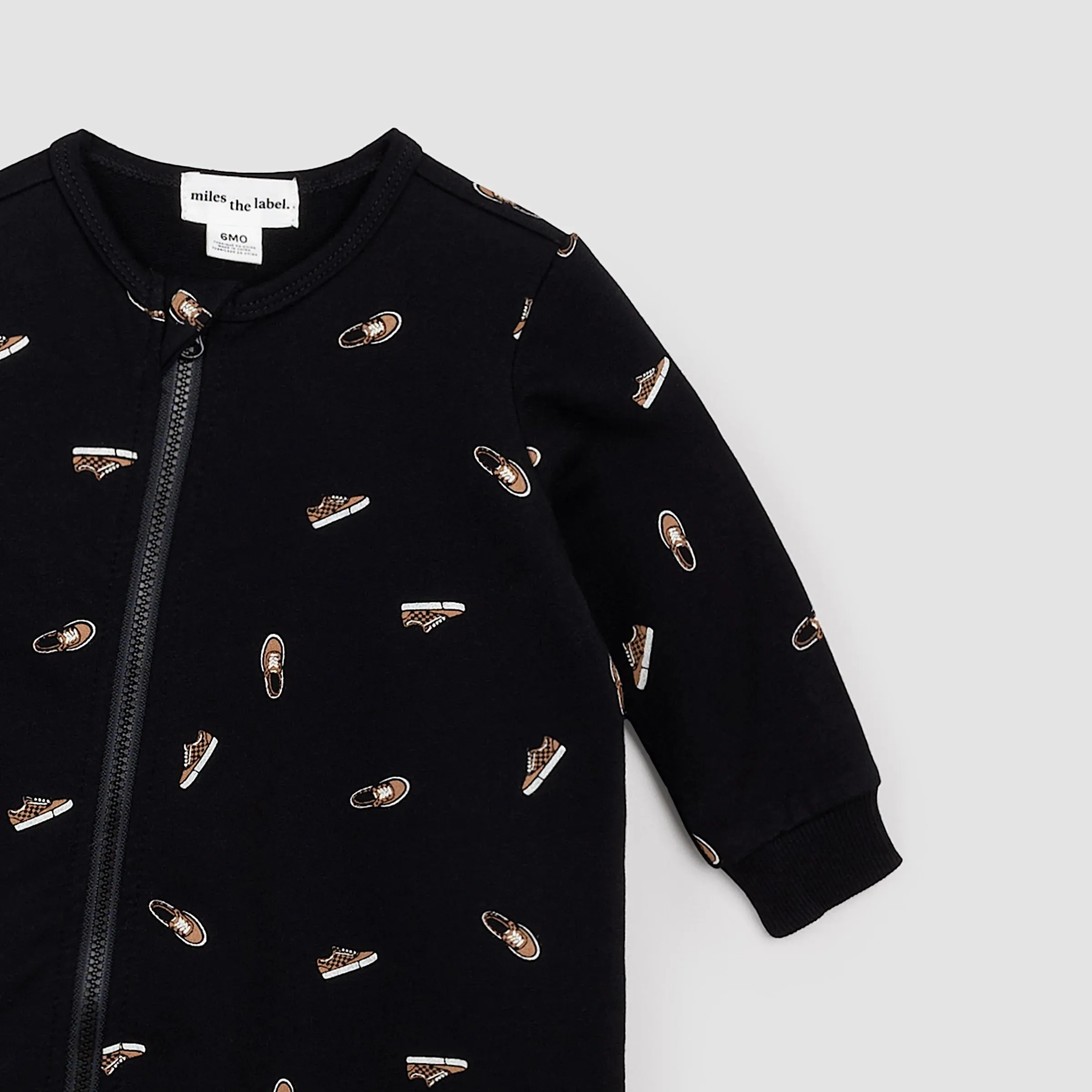 Playsuit- Sneakers