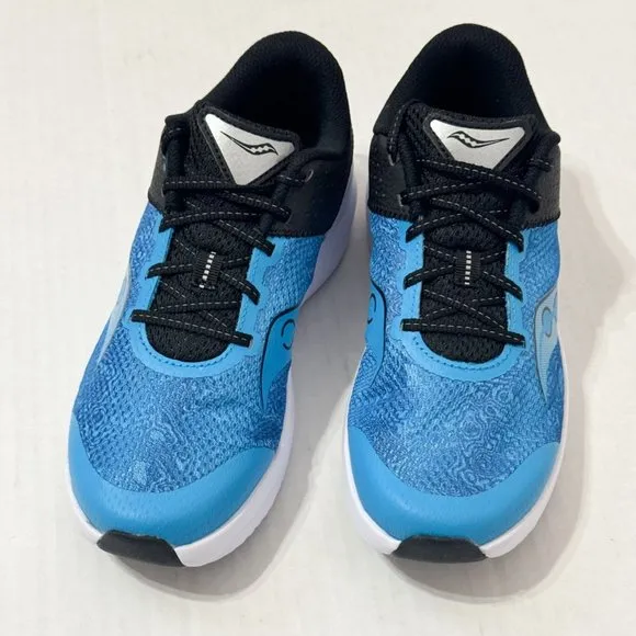 Saucony NWOB Sz 5 Blue/Black Unisex-Child Kinvara 14 Lace to Toe Sneaker