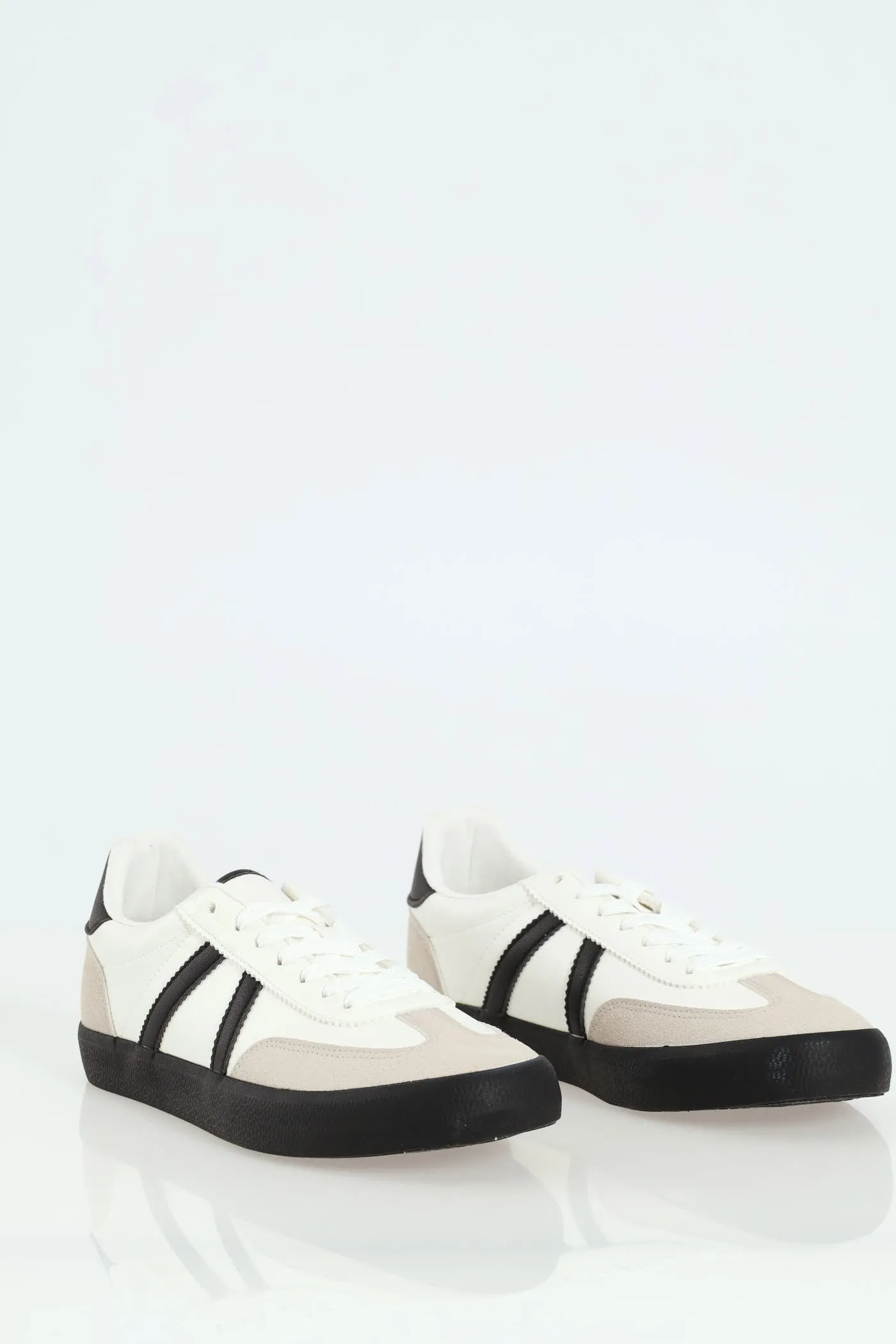 Suede Toe Insert Low Cut Sneaker - White