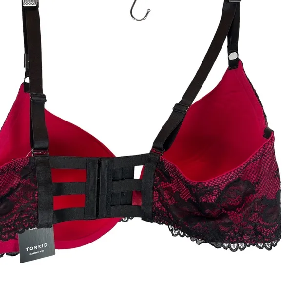 Torrid NEW Push-Up Plunge Strappy Back Bra In Red &amp; Black Lace Trim Size 42DDD