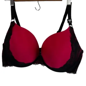 Torrid NEW Push-Up Plunge Strappy Back Bra In Red &amp; Black Lace Trim Size 42DDD