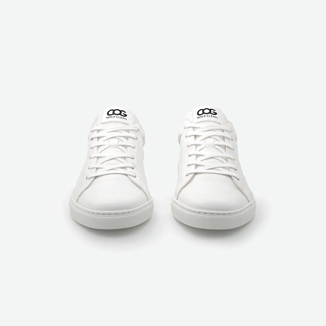 Winton Unisex Vegan Leather Sneakers | White & Black